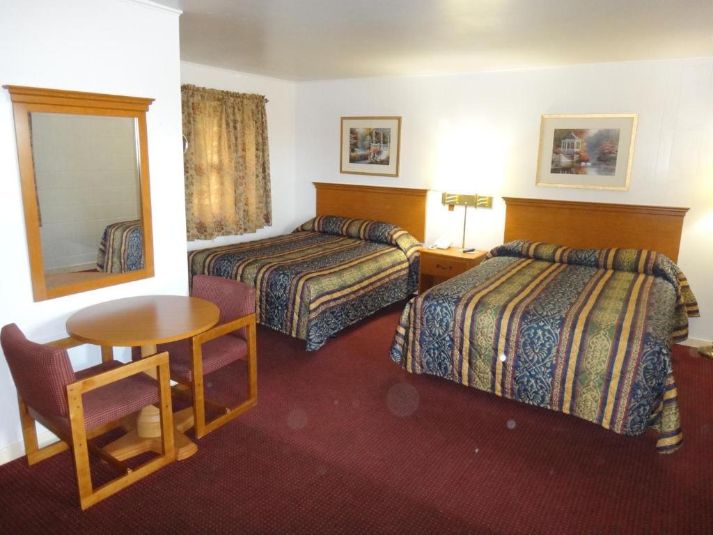 Tower Motel Грийн Бей Екстериор снимка